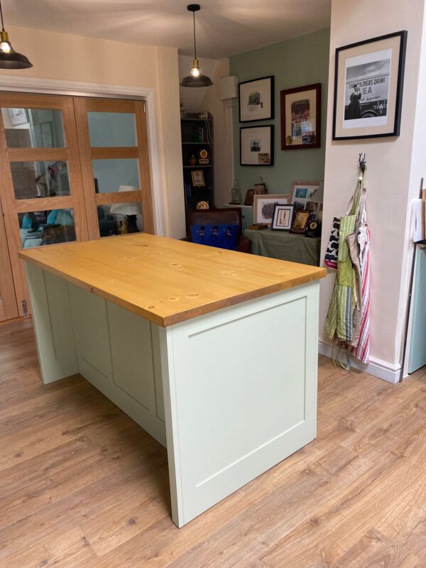 Chester Painted Solid Wooden Kitchen Island - Image 7