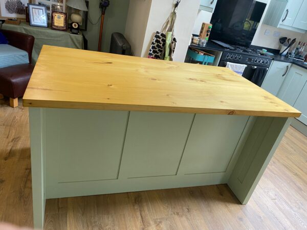 Chester Painted Solid Wooden Kitchen Island - Image 5