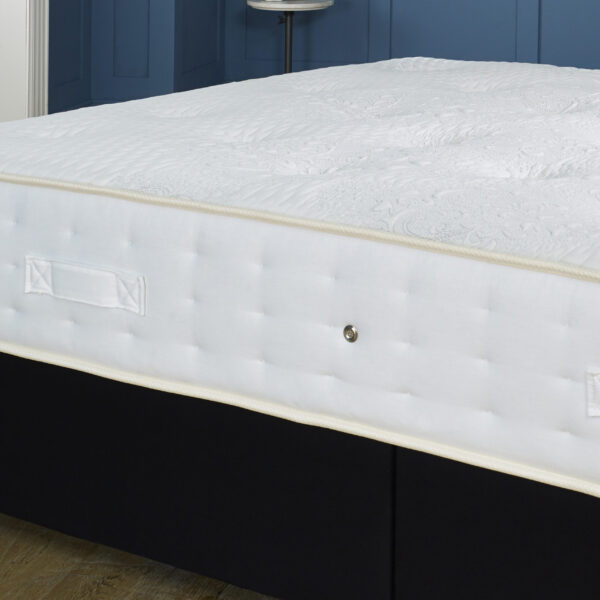 Lutterworth Latex 1000 Double Divan Bed - Image 6