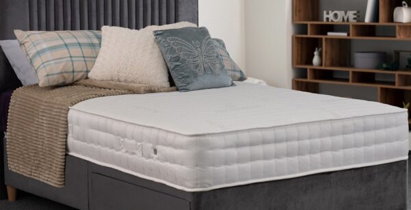 AntiBug 1000 Small Double Divan Bed