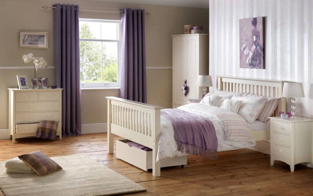Barcelona White Wooden Kingsize Bed