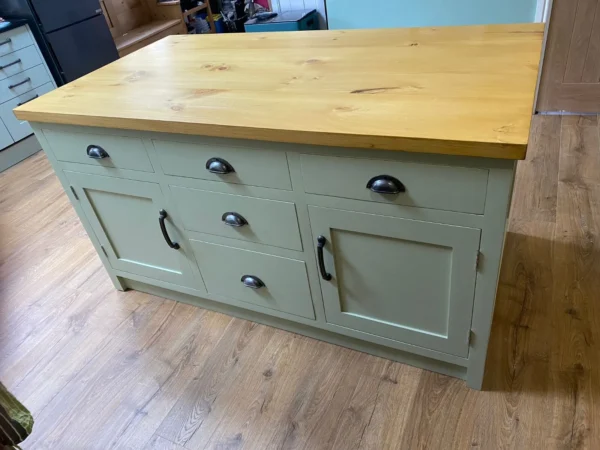 Steve Bates Kitchen Island deposit